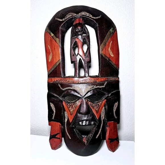 African Hand Carved Ebony Wood Tribal Mask Beautifully Carved Made In Kenya - Picture 1 of 4